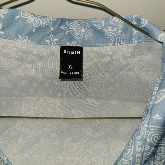 Men's Paisley Short Sleeve Shirt - Picture 2 of 2